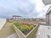 2 bedroom flat for rent in Addiscombe Grove, East...