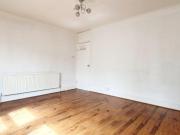 2 bedroom flat for rent in Addiscombe Road, WATFORD, WD18