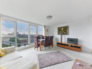 2 bedroom flat for rent in Admiral House, Nine Elms,...