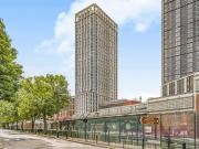 2 bedroom flat for rent in Affinity View, Canary Wharf, E16