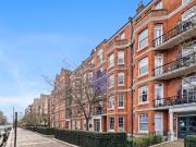 2 bedroom flat for rent in Albany Mansions, Albert...