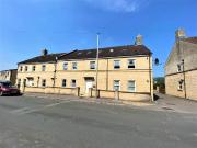 2 bedroom flat for rent in Albany Road, Bath, BA2