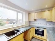 2 bedroom flat for rent in Alexandria Drive,...