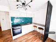 2 bedroom flat for rent in Alton Street, London, E14