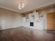 2 bedroom flat for rent in Augusta Road, Ramsgate, CT11