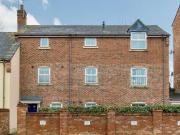 2 Bedroom Flat For Rent In Aylesbury, Bucks