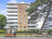 2 bedroom flat for rent in Bath Road, Bournemouth, BH1