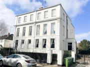 2 bedroom flat for rent in Bath Road, Cheltenham GL53...