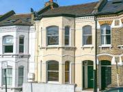 2 Bedroom Flat For Rent In Battersea