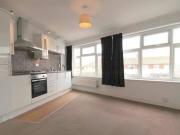 2 bedroom flat for rent in Beechwood Drive...