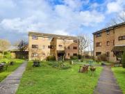 2 bedroom flat for rent in Benjamin Lodge RH15