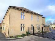 2 bedroom flat for rent in Bradford Road, Trowbridge, BA14