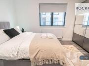 2 Bedroom Flat For Rent In Brentwood