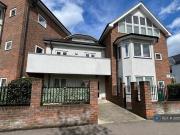 2 Bedroom Flat For Rent In Brentwood