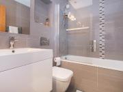 2 bedroom flat for rent in Bridge End Close Kingston...