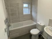 2 bedroom flat for rent in Briggate, Shipley, West...