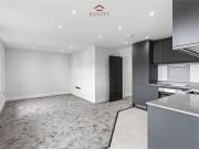 2 bedroom flat for rent in Bullsmoor Lane, Enfield, EN3