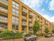 2 bedroom flat for rent in Canalside Square, Islington, N1