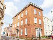 2 Bedroom Flat For Rent In Canterbury