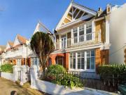 2 bedroom flat for rent in Carlisle Road, Hove, East...
