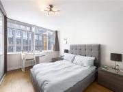 2 bedroom flat for rent in Centre Point House, 15a St....