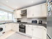 2 bedroom flat for rent in Chaucer Way, Colliers Wood, SW19