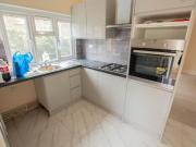 2 bedroom flat for rent in Chesterfield Road, Enfield, EN3