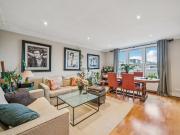 2 bedroom flat for rent in Chiswick High Road, London, W4