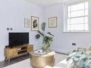 2 bedroom flat for rent in Chiswick Riverside, London