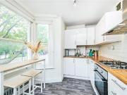 2 bedroom flat for rent in Clapham Common South Side,... 2 bedroom flat for rent in Clapham Common South Side,...