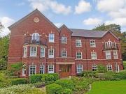 2 bedroom flat for rent in Clevelands Drive Heaton...