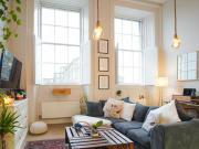 2 Bedroom Flat For Rent In College Road