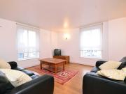 2 bedroom flat for rent in Commercial Road, Aldgate,...