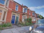 2 bedroom flat for rent in Coniston Avenue, West...