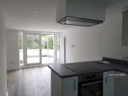 2 bedroom flat for rent in Court Wood Lane, Croydon, CR0