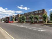 2 bedroom flat for rent in Cranbrook Road, Ilford,...