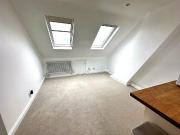 2 bedroom flat for rent in Crown Street, Reading,...
