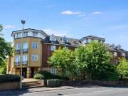 2 bedroom flat for rent in Dexter Close, St Albans, AL1