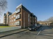 2 bedroom flat for rent in Diana Close, South Woodford, E18
