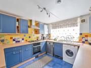 2 bedroom flat for rent in. Dunheved Road, Croydon,...