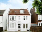 2 Bedroom Flat For Rent In Ealing, London