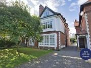 2 bedroom flat for rent in Earls Avenue, Folkestone,...