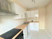 2 Bedroom Flat For Rent In Eastbourne, East Sussex
