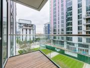 2 bedroom flat for rent in Eastfields Avenue,...