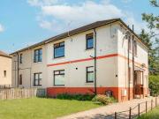 2 bedroom flat for rent in Falkirk Road Glen Village FK1