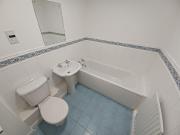 2 bedroom flat for rent in Falkland Mount, Leeds, West...