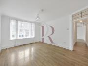 2 bedroom flat for rent in First Floor Flat, Market...