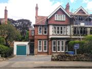 2 bedroom flat for rent in *FIRST FLOOR FLAT* Salisbury...