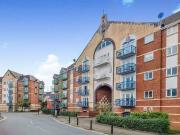 2 bedroom flat for rent in Fitzroy House Trawler Road...