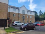 2 bedroom flat for rent in Folkestone Road, Dover, CT17